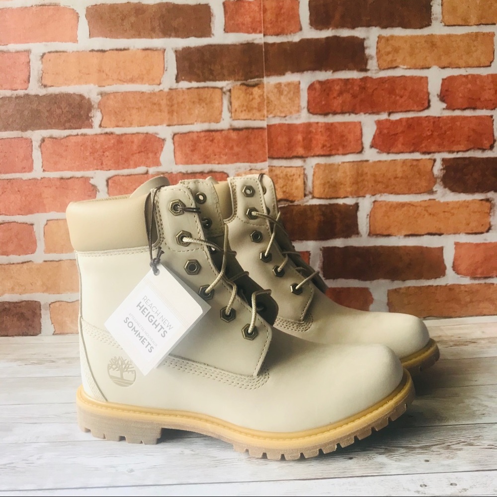 Timberland 6-Inch Premium Internal Wedge Boot View 2
